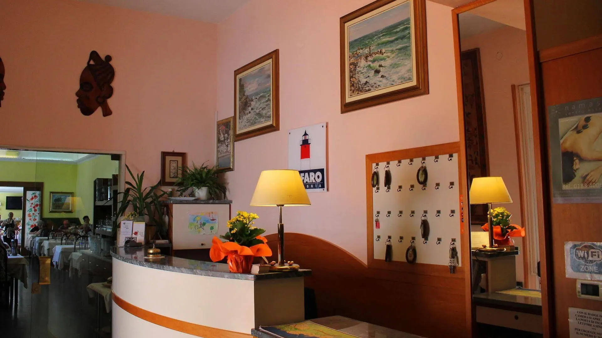 Hotel Delle Rose San Bartolomeo Al Mare Italië